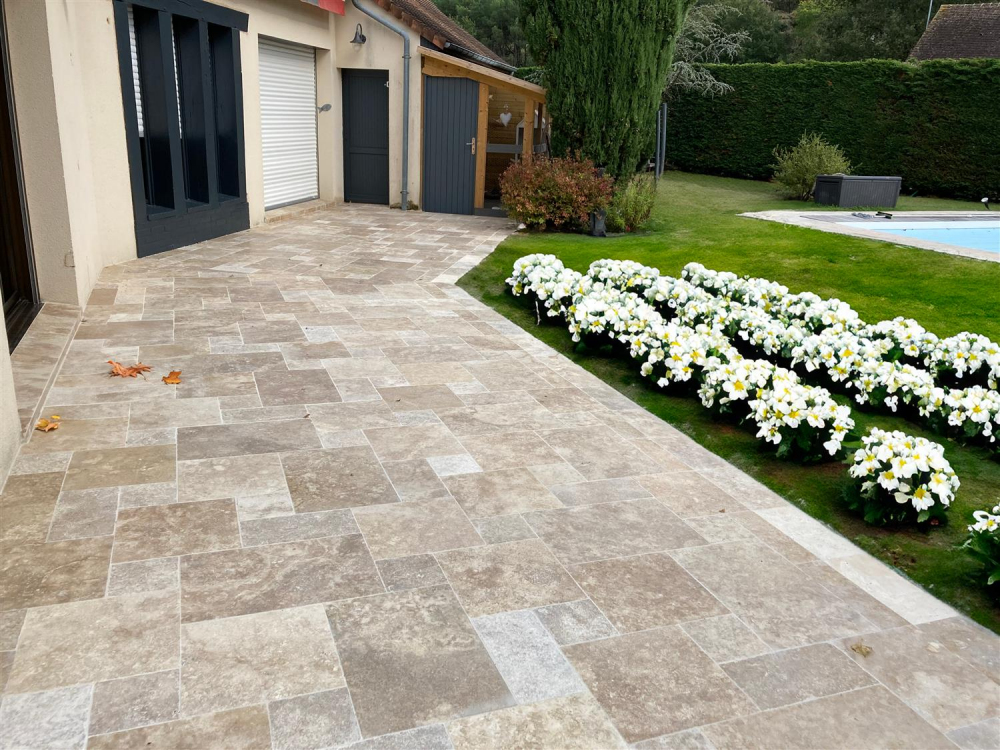 France Travertine Tumbled and Honed Filled Trade