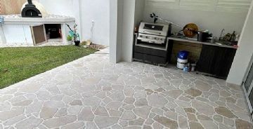 Use of Light Color Travertine in European Projects