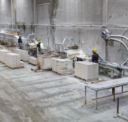 Traverten mi Mermer mi? Avrupa Projeleri İçin Karşılaştırma